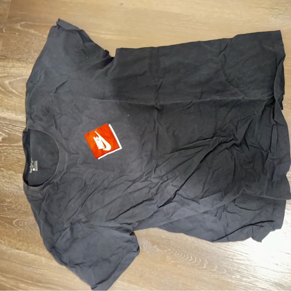 Nike tee shirt - Picture 1 of 2